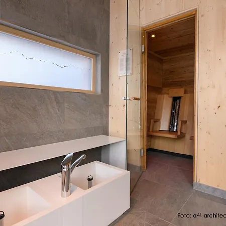 & Wassermann Inklusive Sommerbergbahnticket تانهايم