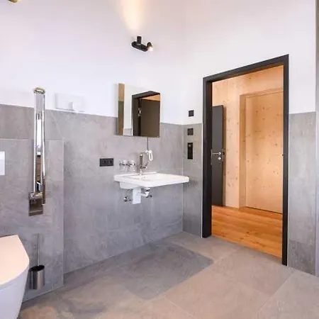 & Wassermann Inklusive Sommerbergbahnticket تانهايم