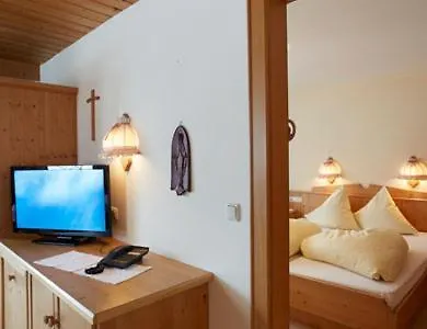 & Wassermann Inklusive Sommerbergbahnticket 3*