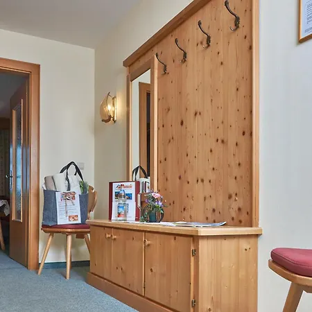 & Wassermann Inklusive Sommerbergbahnticket 3* تانهايم