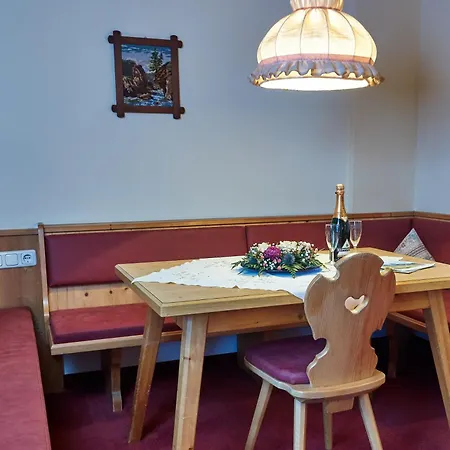 & Wassermann Inklusive Sommerbergbahnticket بيت ضيافة